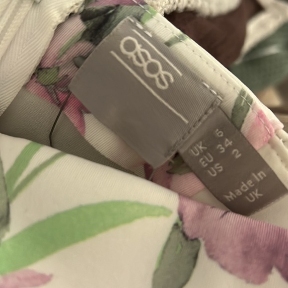 NWT asos dress, floral, size 2 - Picture 4 of 5